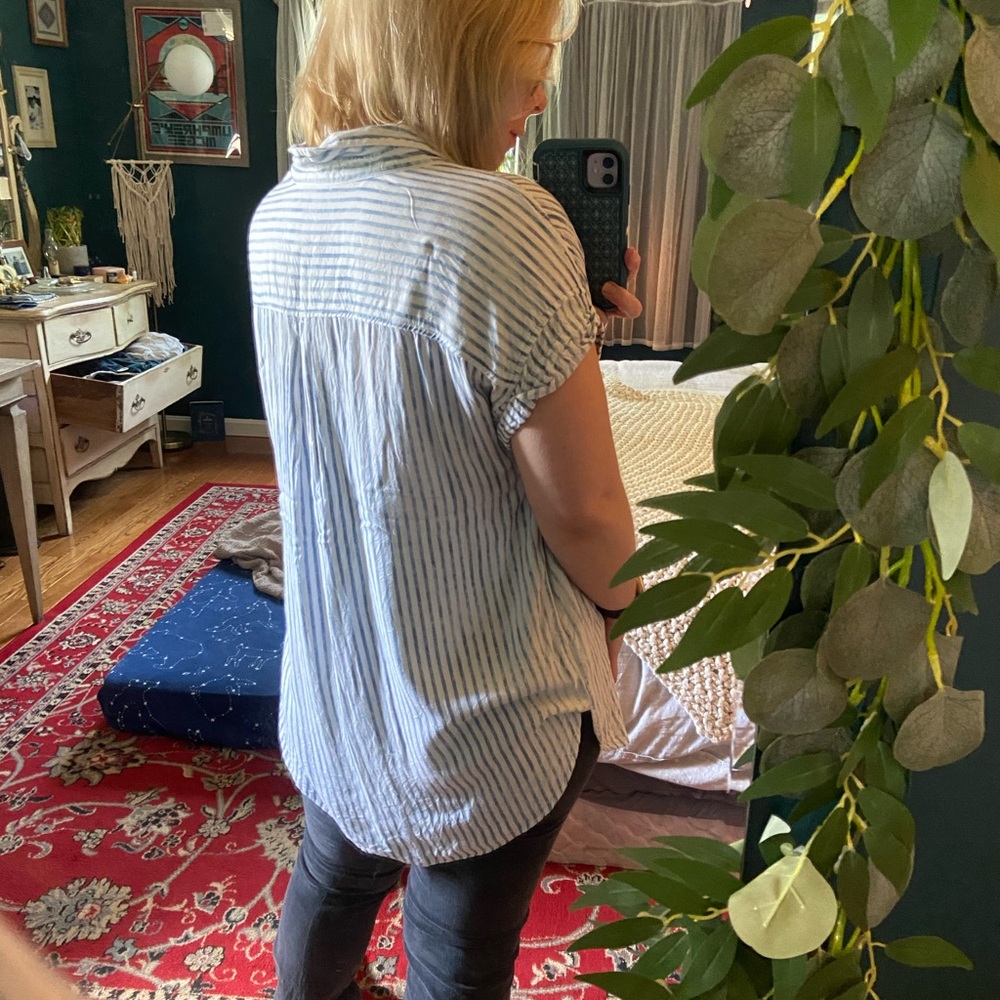 American Eagle Button Up Top - image 3